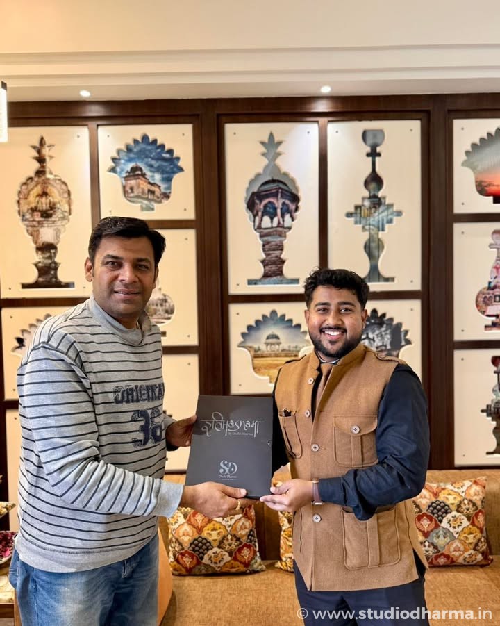 ✨ Exciting moments from yesterday! ✨

I had the pleasure of finally meeting my good friend Shantanu Jadaun from Agra after connecting through Instagram for the past four years.