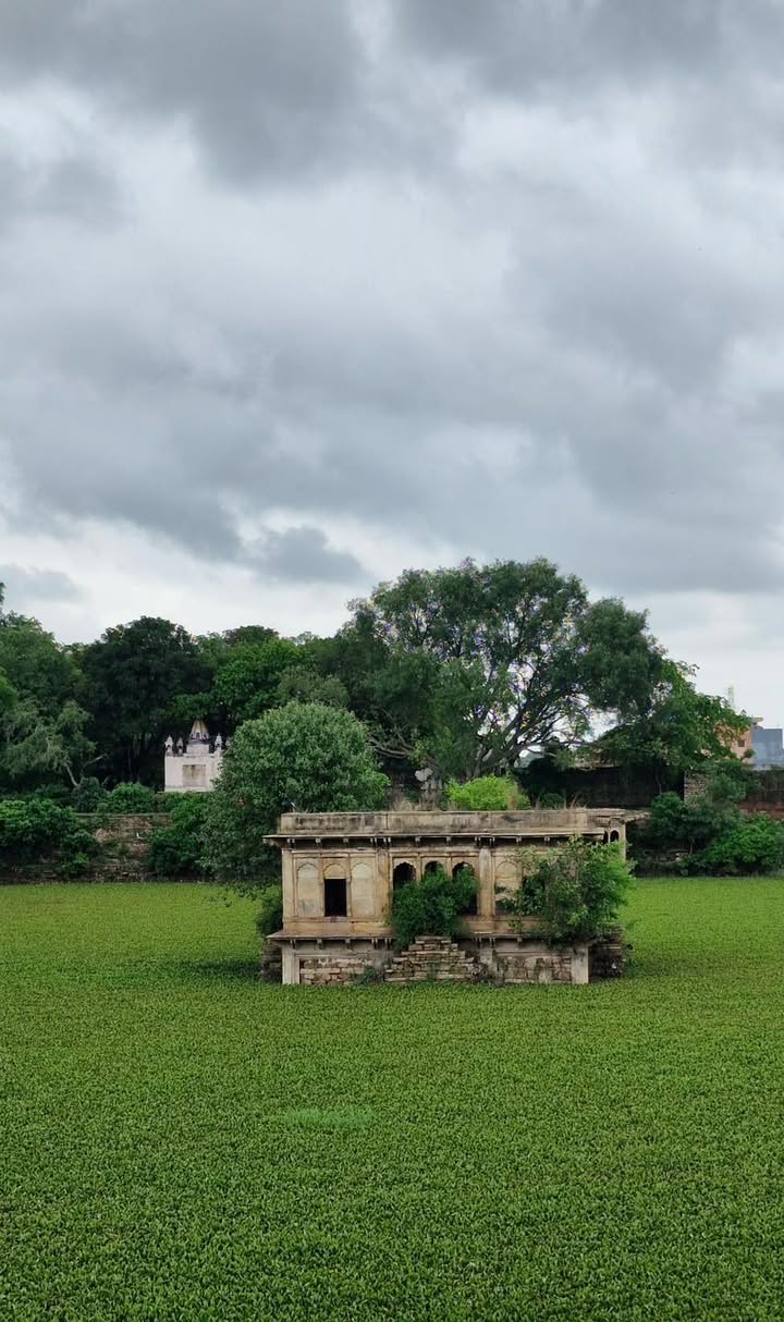Janak Tal, Gwalior – Once a Royal Holi Retreat, Now in Ruins.
