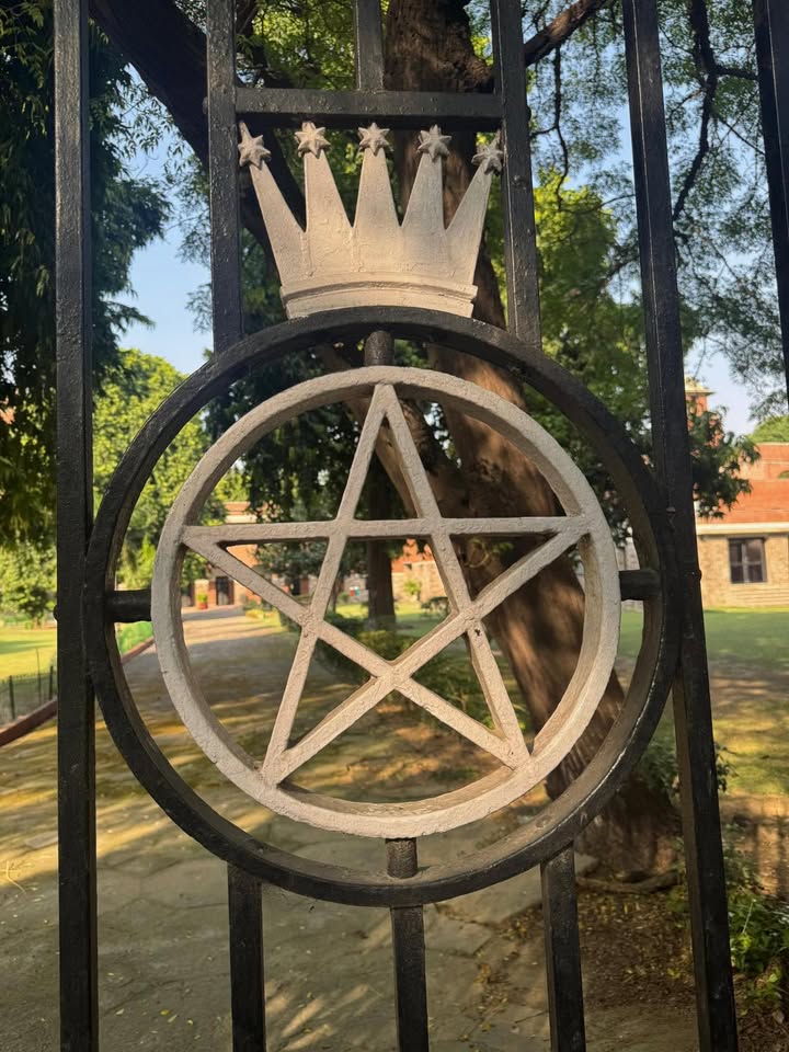 ✿💮✿ ⊱✿⊰ ꧁ St.