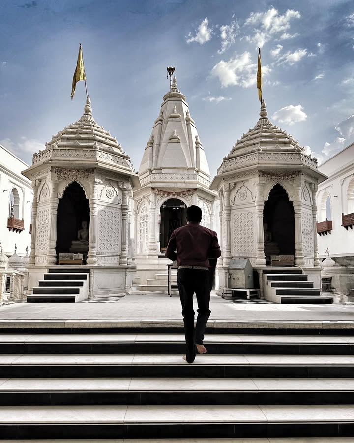 CHULGIRI DIGAMBAR JAIN ATISHAY KSHETRA, JAIPUR, RAJASTHAN – A SPIRITUAL ASCENT INTO SILENCE.