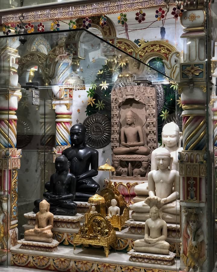 Shri Shantinath Digamber Jain Temple, Meerut – A 300 Year Old Spiritual Legacy of Teergaran.