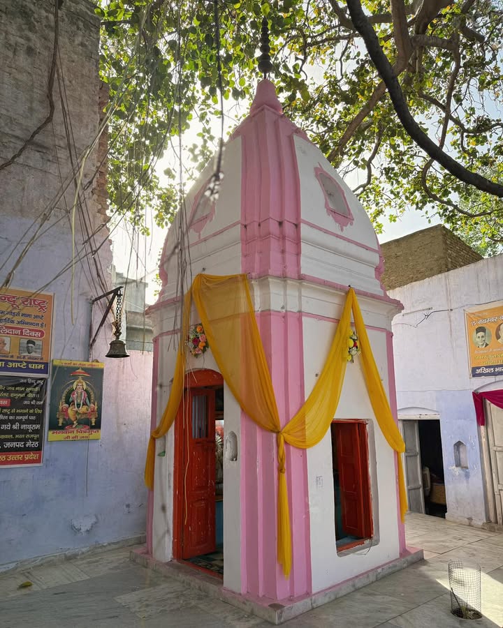 Prachean Shri Radha Krishna Temple, Sharda Road, Meerut — A Hidden Divine Legacy.