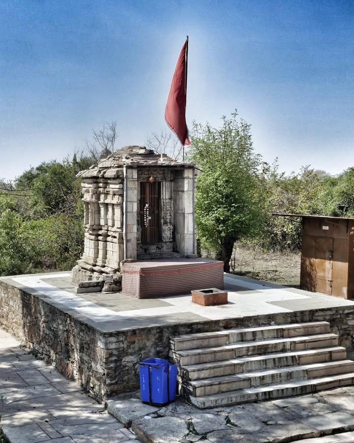 Lakshmi Temple, Chittorgarh – A Silent Shrine Amidst the Echoes of Mewar’s Glory .
