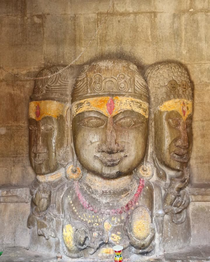 THE TRIMUKHI SHIVA TEMPLE (SAMADHISVARA – LORD OF SAMADHI), CHITTORGARH – WHERE SHIVA SPEAKS IN THREE FORMS.