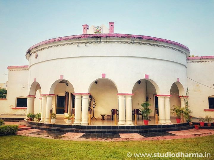 THE HOUSE OF MRS CHAMBERS.