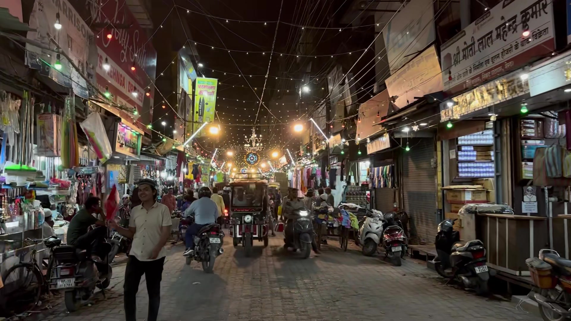 ईद के मुबारक मौके पर नूर बरसाते मेरठ के पुराने बाज़ार…