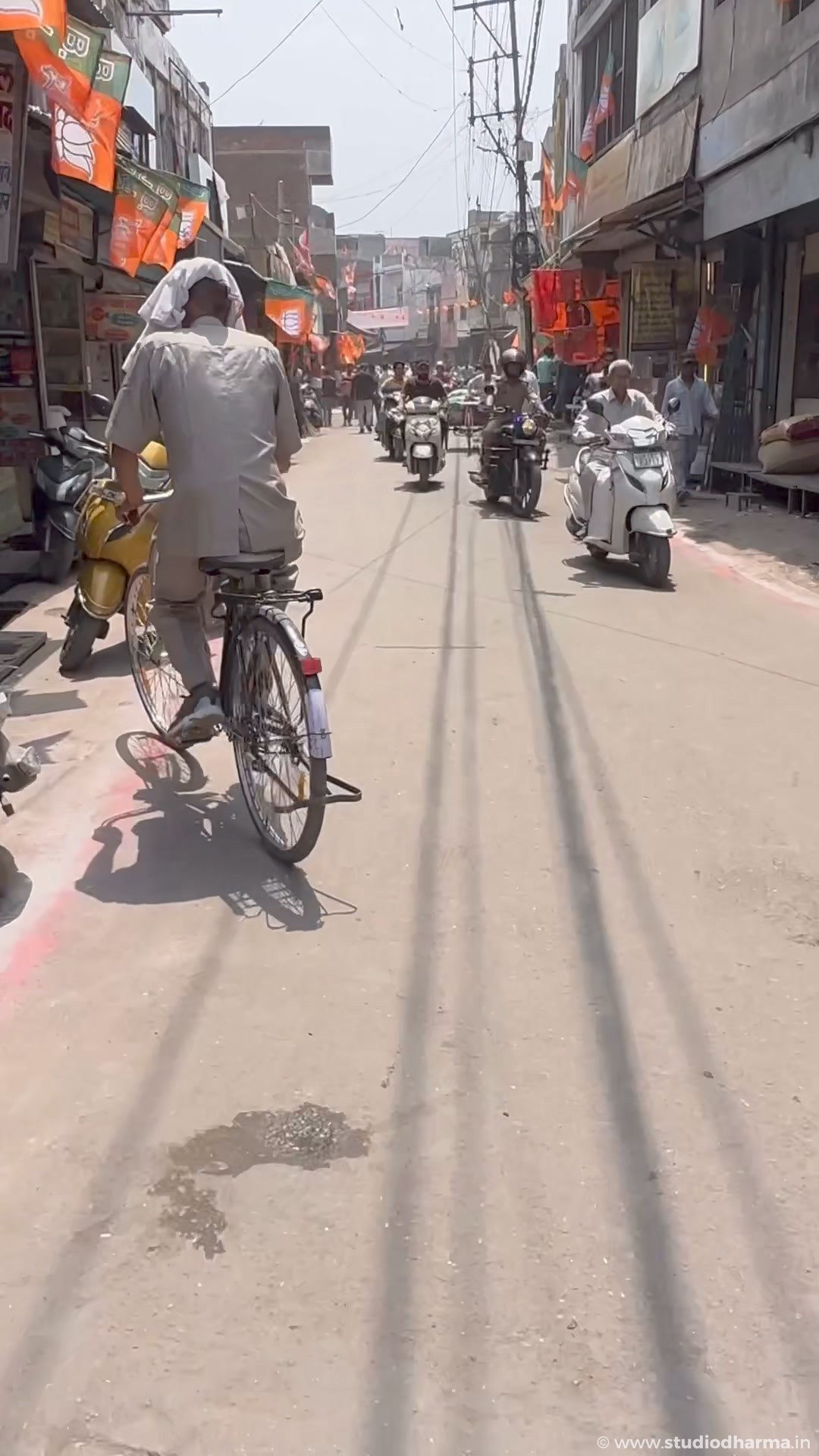 DECORUM 

As Yogi Ji visits the old town, the heart of the city, Meerut, everything seems to be perfectly aligned.