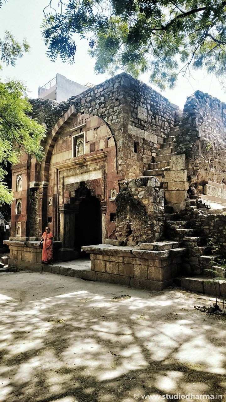 मोठ मस्जिद,दिल्ली.