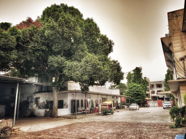 The ice and general Mills (BARAF KHANA) on railway road,Meerut is the OLDEST cold storage in India.