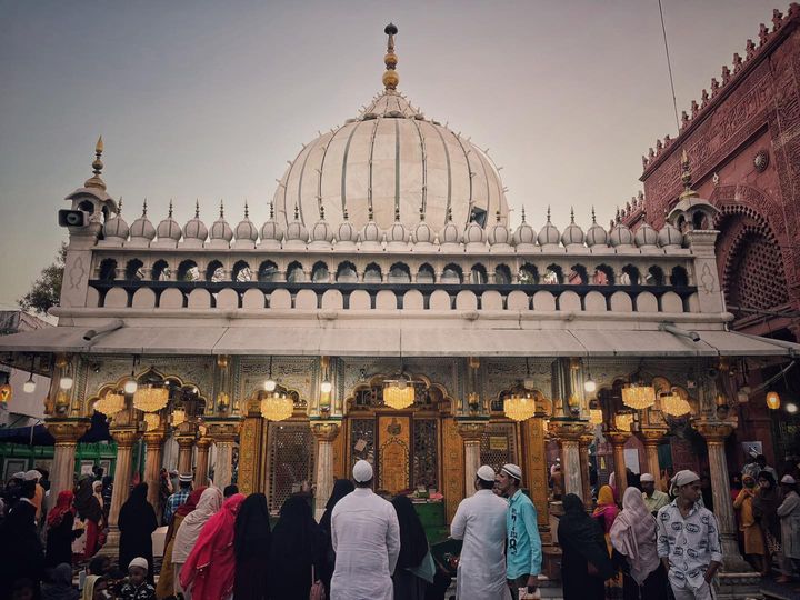 Hazrat Nizamuddin Auliya Dargah,New Delhi.